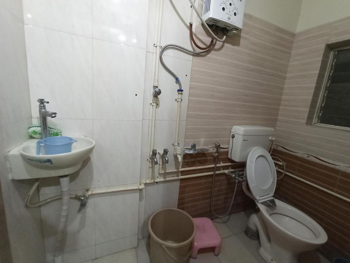 פונה Malwade Motels מראה חיצוני תמונה