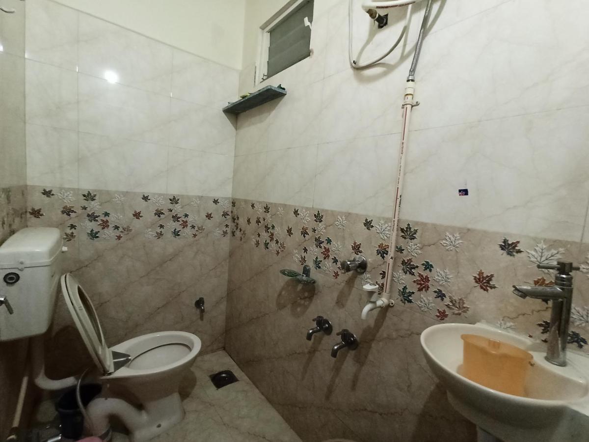 פונה Malwade Motels מראה חיצוני תמונה